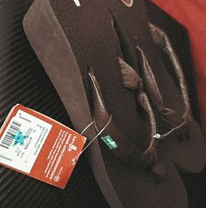 Sanuk Yoga Mat Platform Sandals